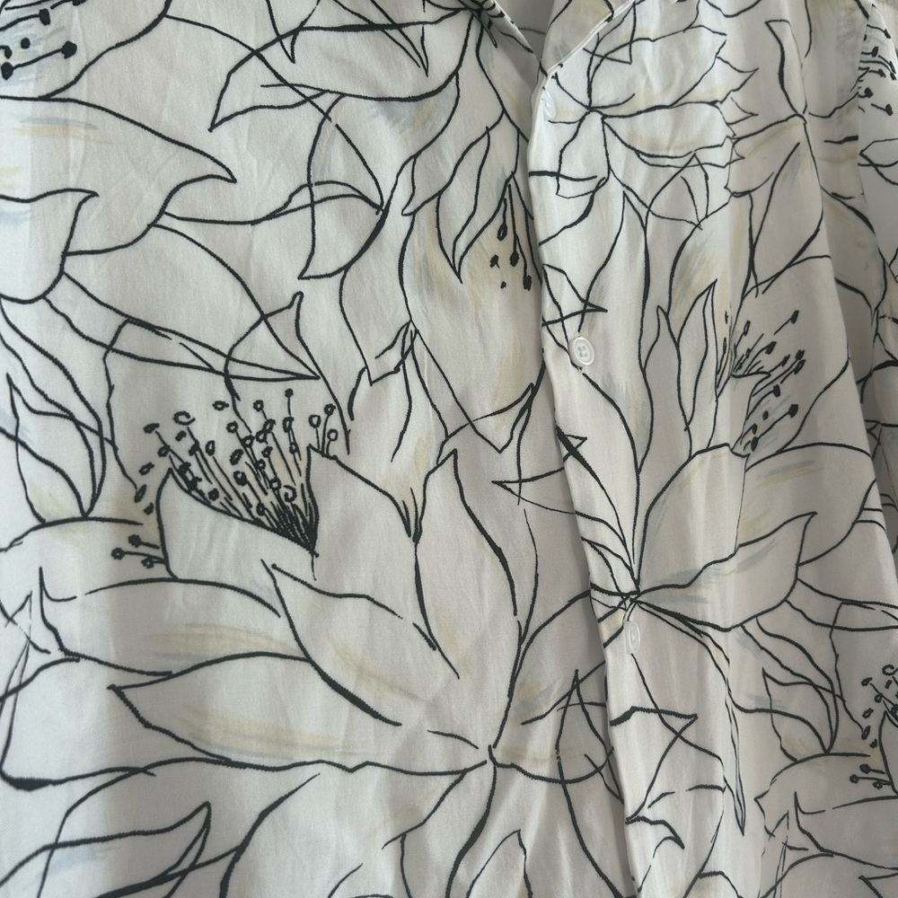 Express Men's White Shirt with Black Floral Design - Picture 5 of 7